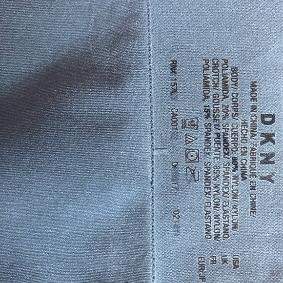 Brand New DNKY 2 Pieces Women Undergarment L/M and Small - Picture 6 of 8